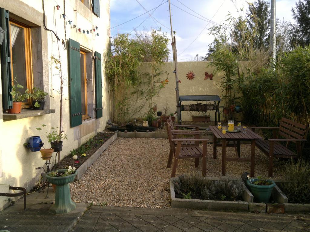 La Maison Jaune Bed and Breakfast Bouresse Buitenkant foto